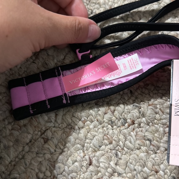 NWT Victoria Secret 32C - Picture 5 of 8